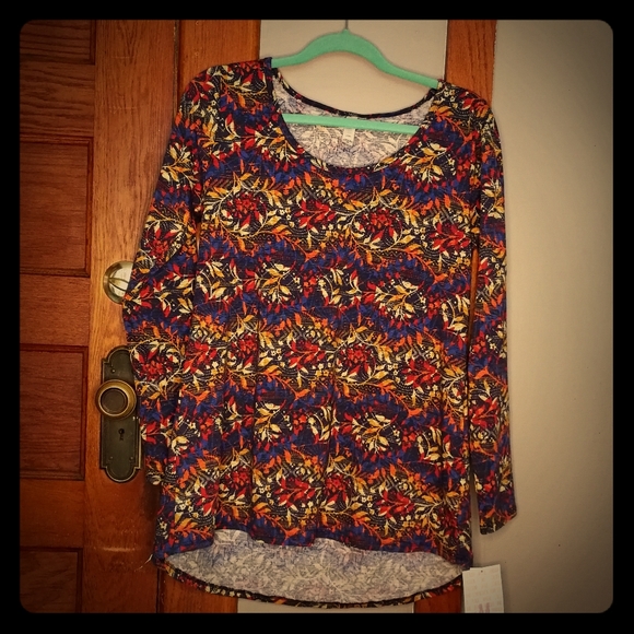 🐶Beautiful Floral Lularoe Lynnae M NWT - Picture 1 of 3